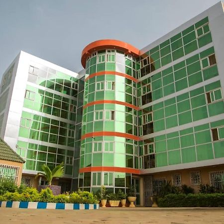 Hotel Univers 3 Aeroport Luxe Niamey Eksteriør bilde