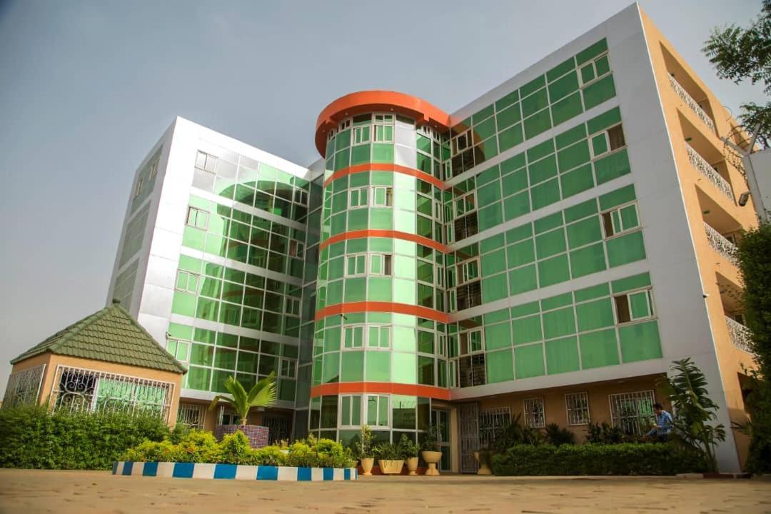 Hotel Univers 3 Aeroport Luxe Niamey Eksteriør bilde
